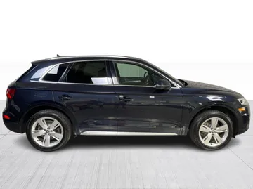 2019 Audi Q5 - image 2