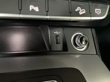 2019 Audi Q5 - image 31