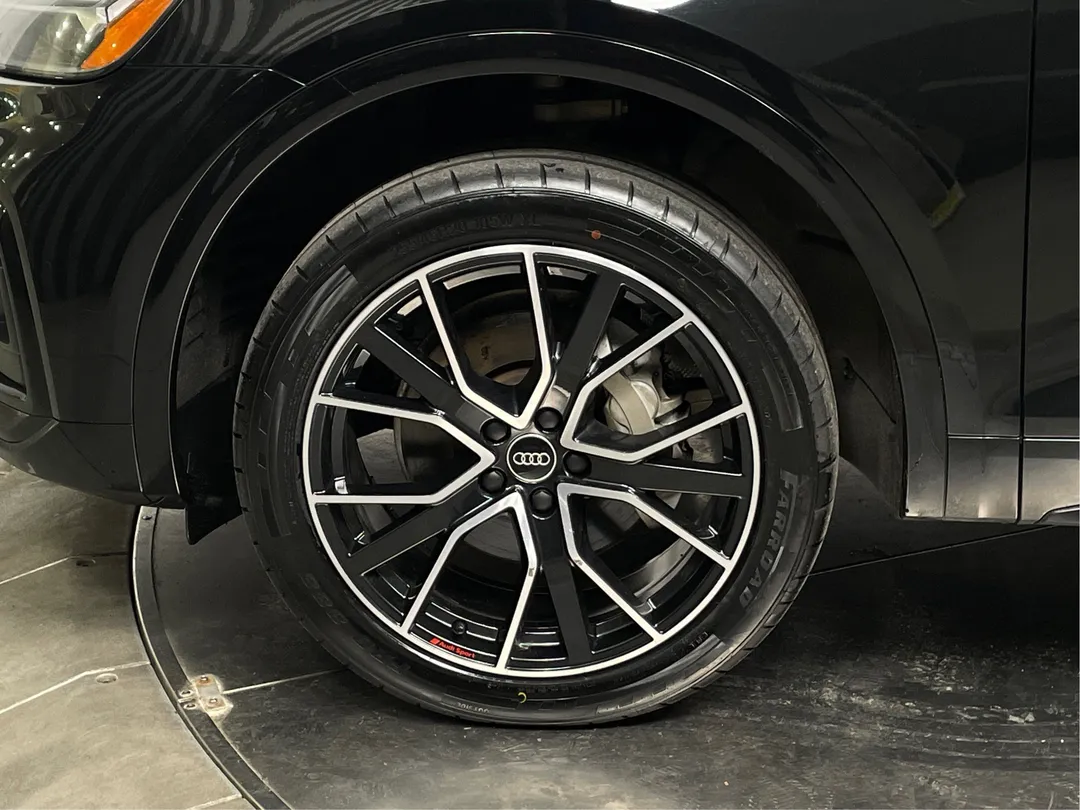 2022 Audi Q5 — photo 6