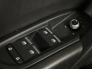 2022 Audi Q5 - image 25