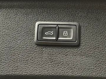 2022 Audi Q5 - image 22