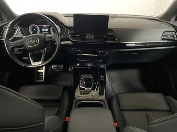 2022 Audi Q5 - image 4