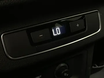 2022 Audi Q5 - image 24
