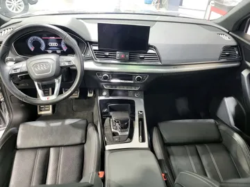 2021 Audi Q5 - image 9