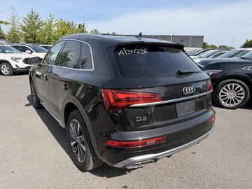 2022 Audi Q5 - image 3