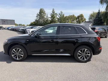 2022 Audi Q5 - image 4