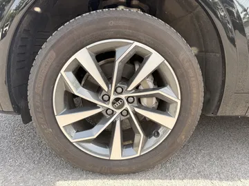 2022 Audi Q5 - image 7