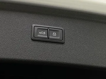 2022 Audi Q5 - image 23