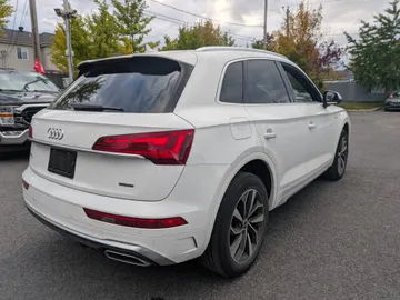 2022 Audi Q5 - image 3