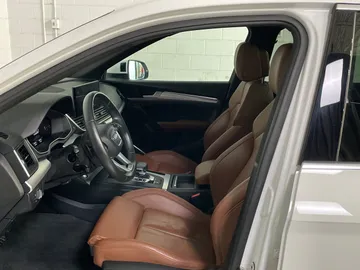 2022 Audi Q5 - image 10