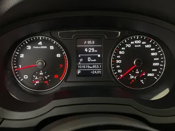2018 Audi Q3 - image 18