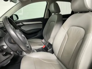 2018 Audi Q3 - image 3