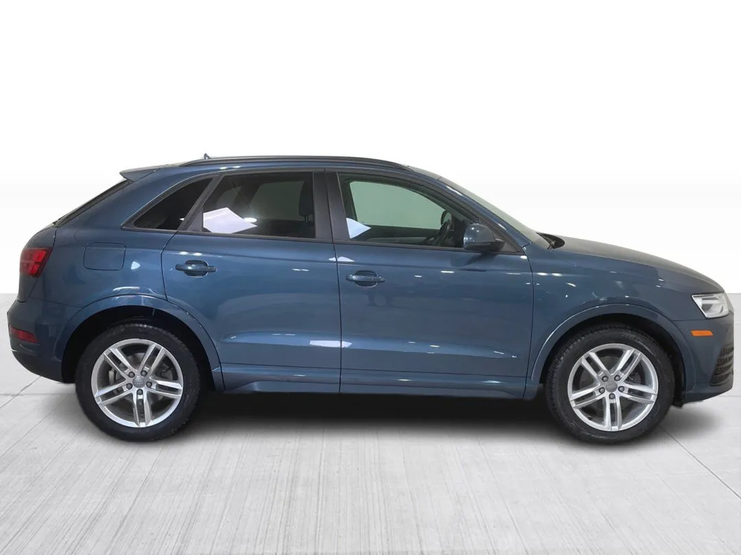 2018 Audi Q3 — photo 2