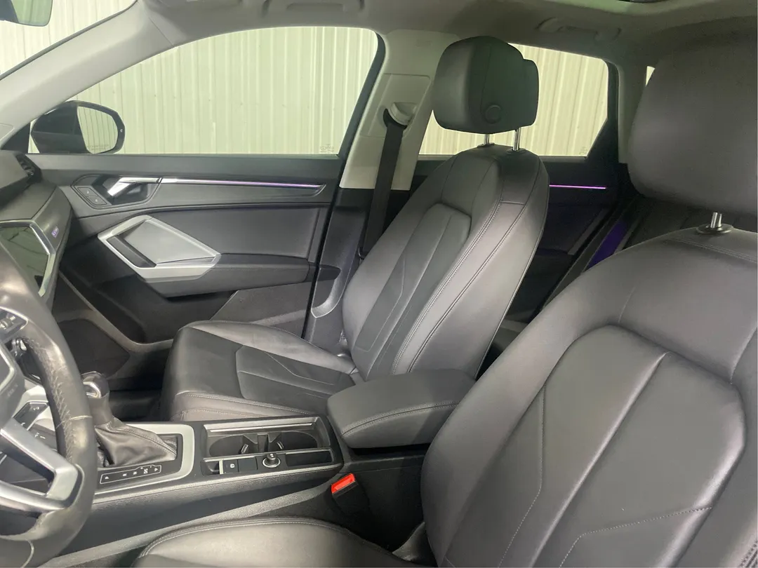 2022 Audi Q3 — photo 3