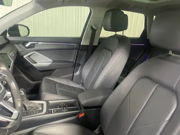 2022 Audi Q3 - image 3