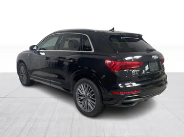 2022 Audi Q3 - image 12