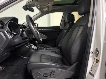 2020 Audi Q3 - image 3