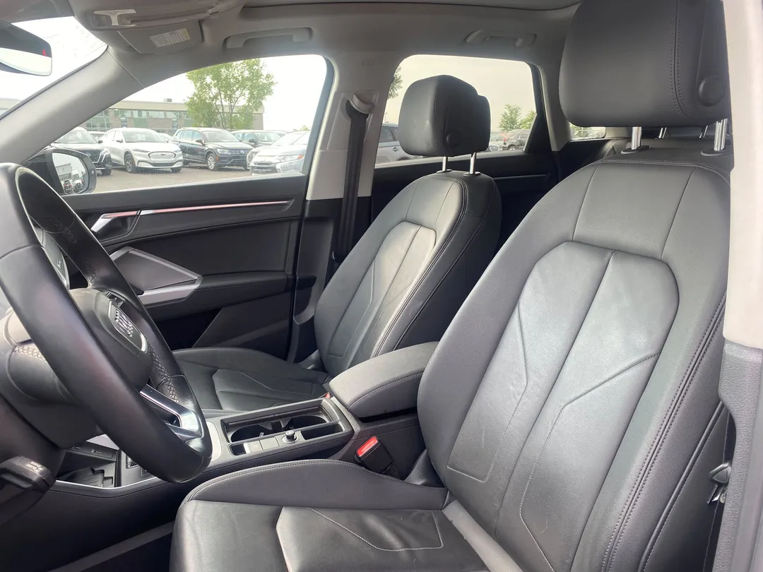 2021 Audi Q3 — photo 8