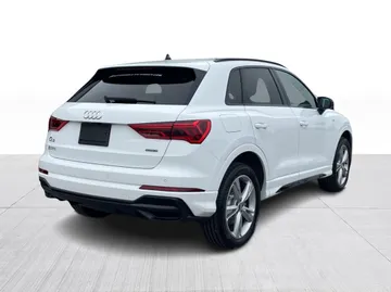 2021 Audi Q3 - image 15