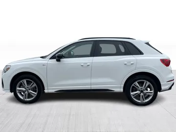 2021 Audi Q3 - image 11