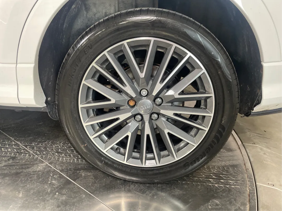 2020 Audi Q3 — photo 6
