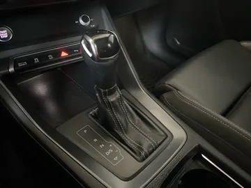2020 Audi Q3 - image 29