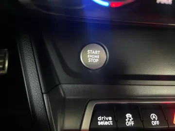 2020 Audi Q3 - image 24