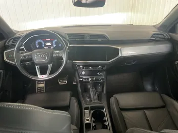 2020 Audi Q3 - image 4