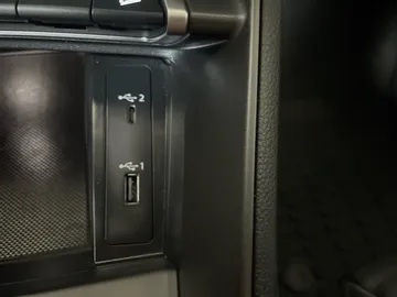 2020 Audi Q3 - image 28
