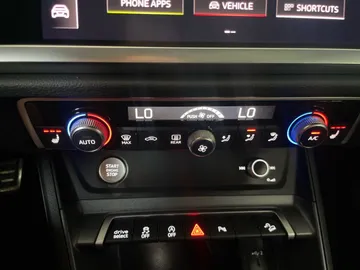2020 Audi Q3 - image 23