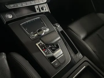 2020 Audi Q5 - image 33