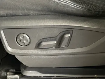 2020 Audi Q5 - image 21