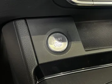 2020 Audi Q5 - image 28