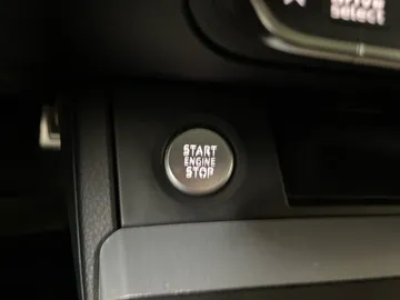 2018 Audi Q5 - image 26