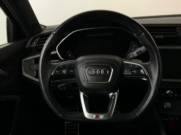 2019 Audi Q3 - image 17