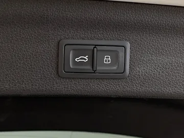 2019 Audi Q3 - image 20