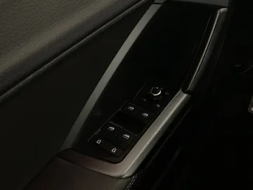 2019 Audi Q3 - image 25