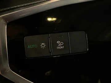 2019 Audi Q3 - image 18