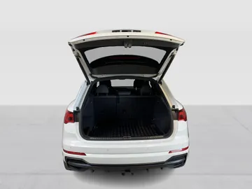 2019 Audi Q3 - image 12