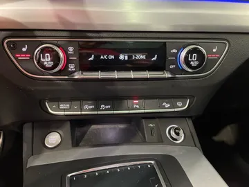2018 Audi Q5 - image 22