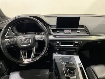 2018 Audi Q5 - image 4