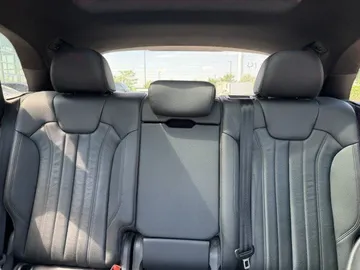2018 Audi Q5 - image 8