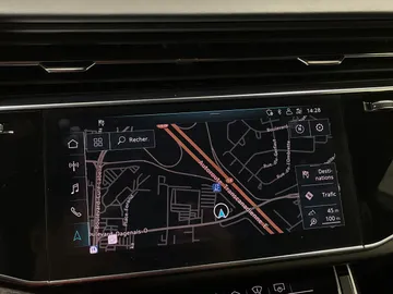 2019 Audi Q8 - image 34