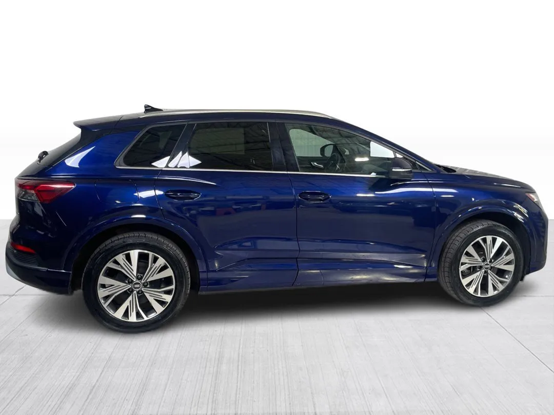 2023 Audi Q4 e-tron — photo 2