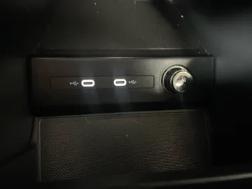 2023 Audi Q4 e-tron - image 28