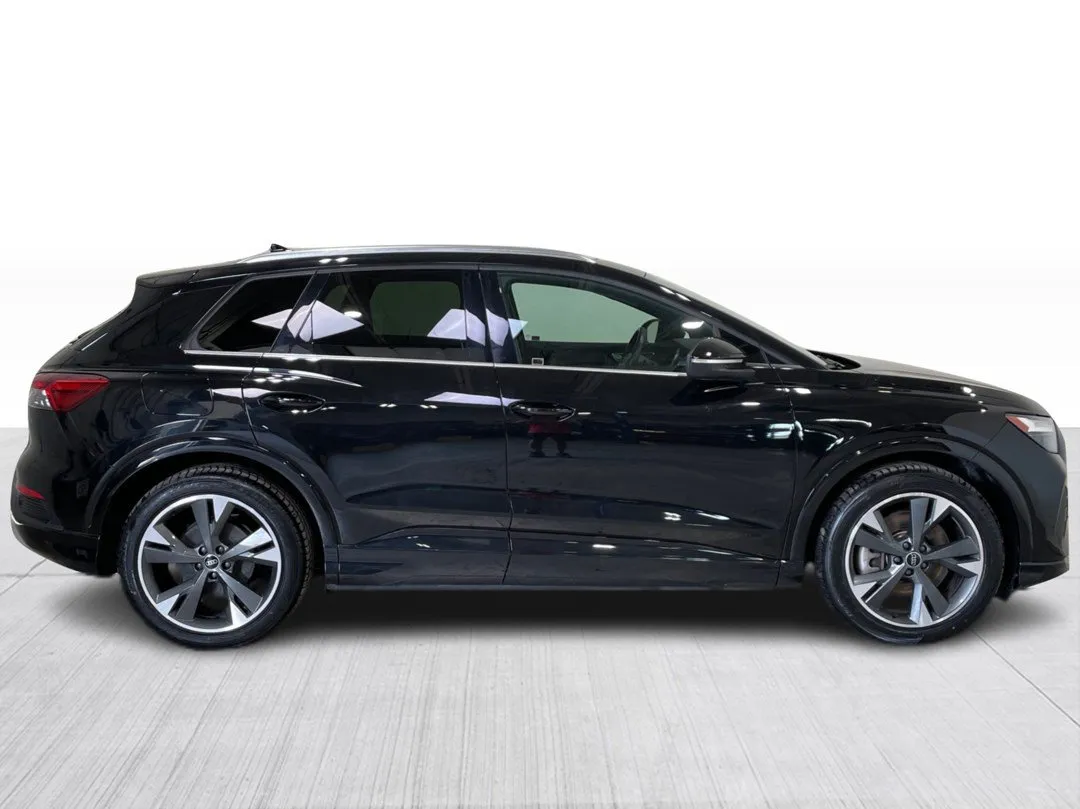 2024 Audi Q4 e-tron — photo 2