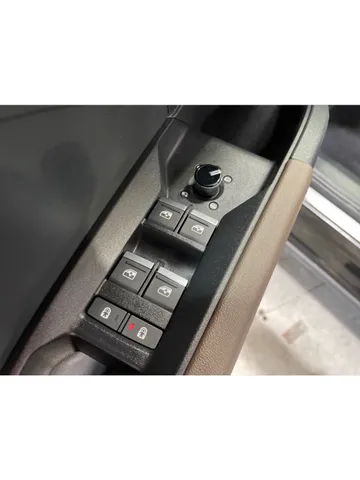 2024 Audi Q4 e-tron - image 23