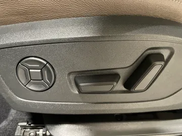 2024 Audi Q4 e-tron - image 19
