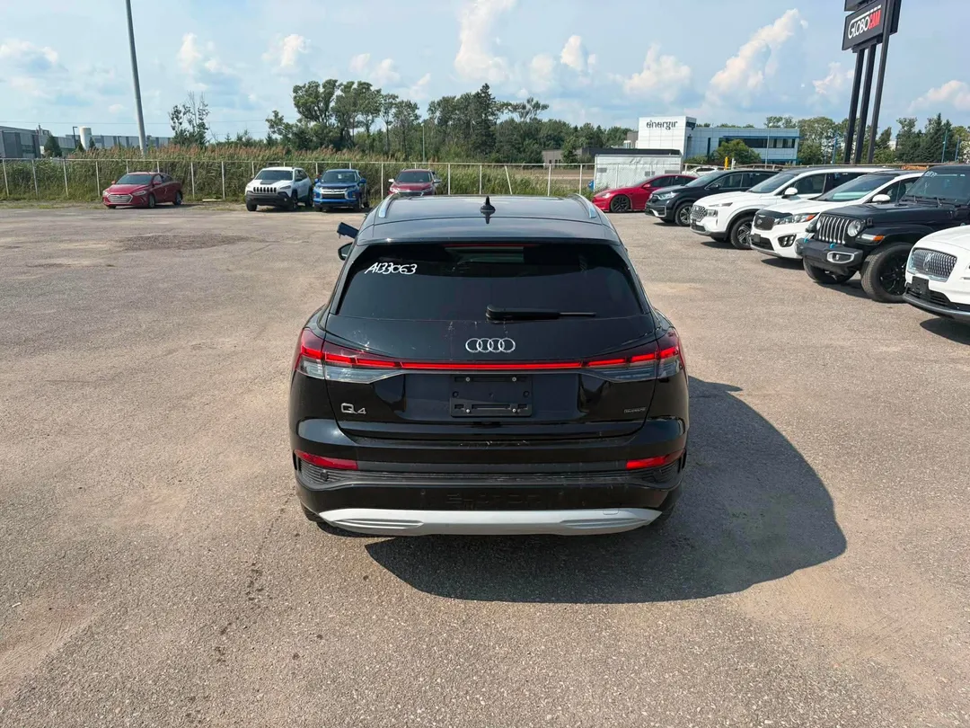 2024 Audi Q4 e-tron — photo 4