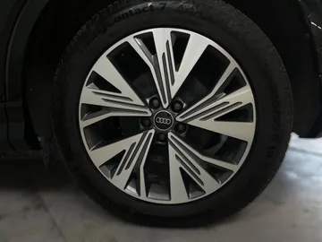 2024 Audi Q4 e-tron - image 19